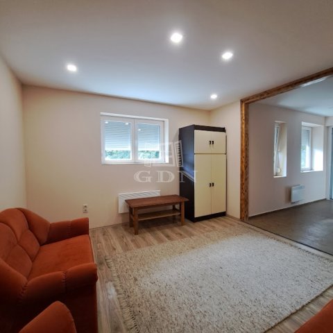 Eladó téglalakás, Balatonfűzfőn 41 M Ft, 2 szobás