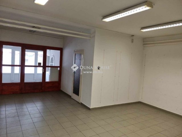 Eladó családi ház, Szentlőrincen 85 M Ft, 3 szobás