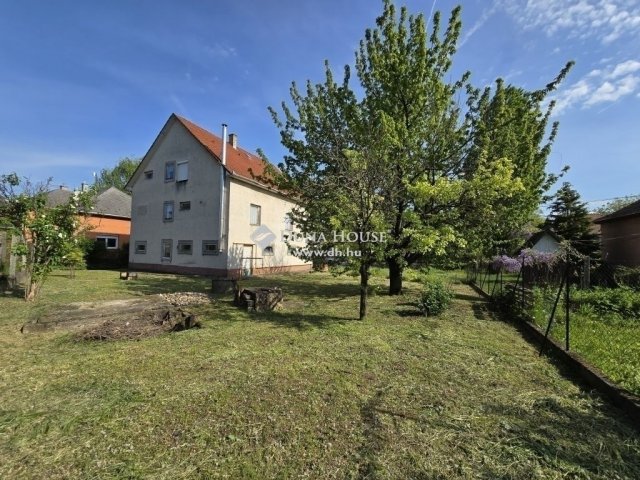Eladó családi ház, Érden 98.99 M Ft, 6+2 szobás
