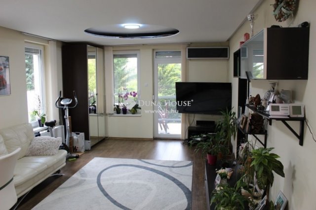 Eladó ikerház, Gödöllőn 89 M Ft, 3 szobás