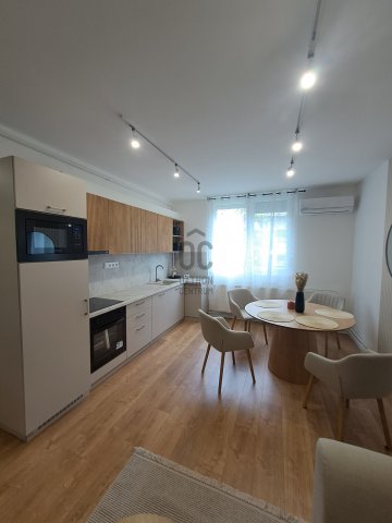 Kiadó téglalakás, albérlet, Debrecenben 300 E Ft / hó, 3 szobás