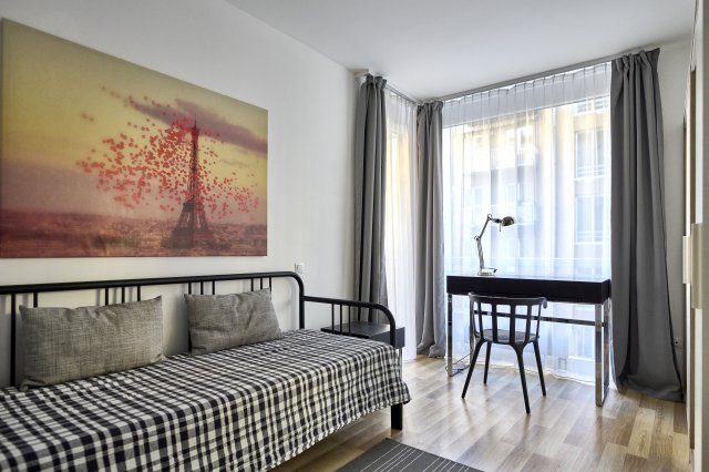 Kiadó téglalakás, albérlet, Budapesten, I. kerületben, 3 szobás
