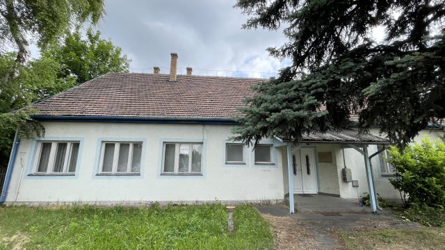 Kiadó iroda, Győrött 250 E Ft / hó, 7 szobás