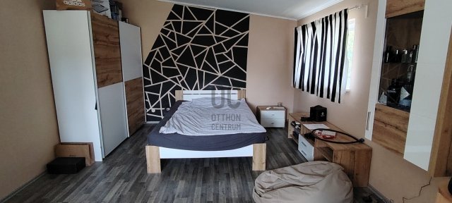 Eladó családi ház, Budapesten, XV. kerületben 69.5 M Ft