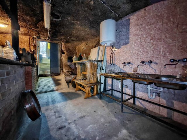 Eladó üzlethelyiség, Egerben 31.9 M Ft / költözzbe.hu