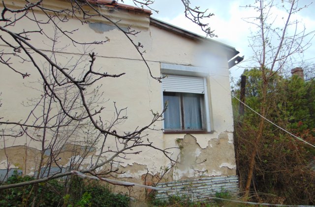 Eladó családi ház, Hosszúhetényen 2.1 M Ft, 1+1 szobás