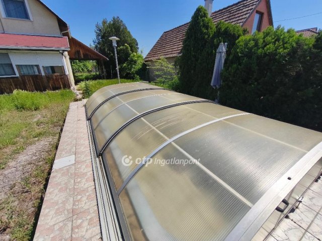 Eladó családi ház, Délegyházán 54.9 M Ft, 5+1 szobás
