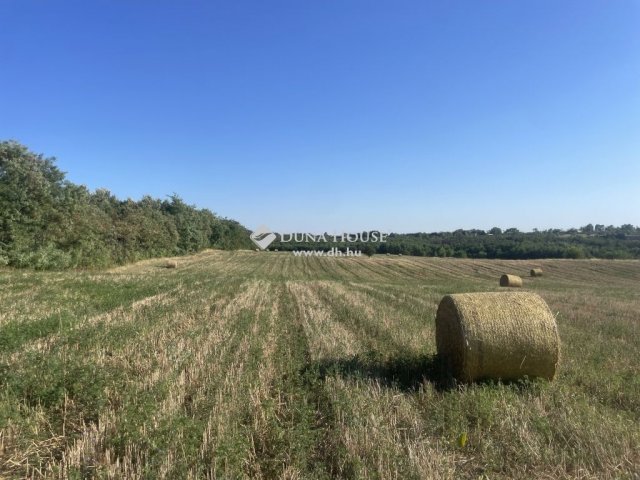 Eladó telek, Csömörön, Új-hegy úton 129 M Ft