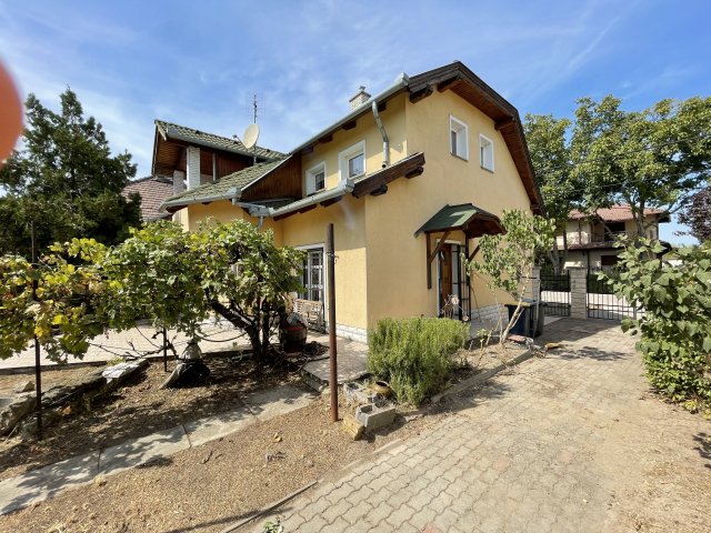 Eladó családi ház, Budapesten, XXI. kerületben 98.8 M Ft
