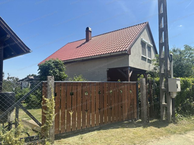 Eladó családi ház, Tatabányán 22.9 M Ft, 3+1 szobás