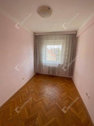 Eladó téglalakás, Mosonmagyaróváron 49.9 M Ft, 3 szobás