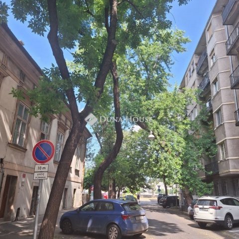 Kiadó téglalakás, albérlet, Budapesten, I. kerületben, 2 szobás