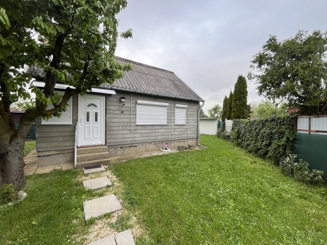 Eladó nyaraló, Rumon 19.99 M Ft, 2 szobás / költözzbe.hu