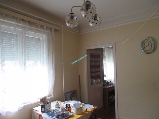 Eladó sorház, Ózdon 3.9 M Ft, 2 szobás / költözzbe.hu