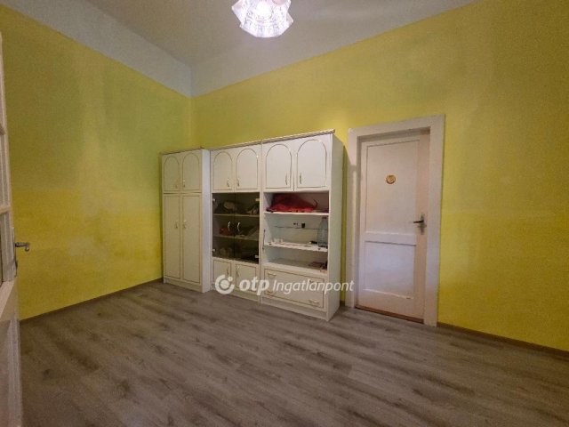 Eladó téglalakás, Mezőhegyesen 7.8 M Ft, 2 szobás