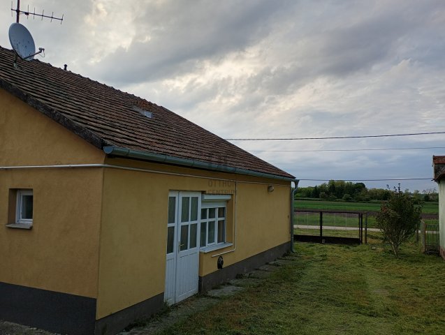 Eladó családi ház, Rétalapon 23 M Ft, 2 szobás