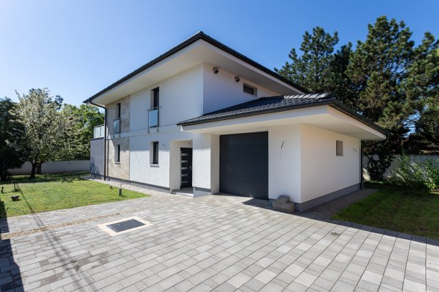 Eladó családi ház, Érden 198 M Ft, 5 szobás