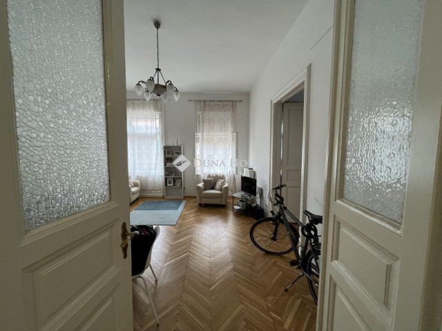 Eladó téglalakás, Budapesten, VII. kerületben 66 M Ft, 3 szobás