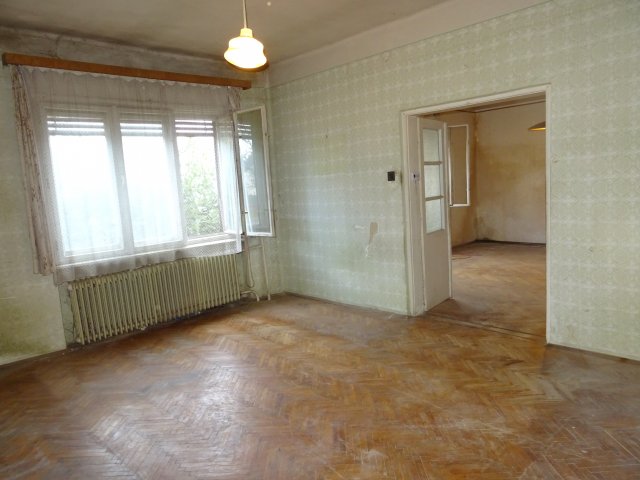Eladó családi ház, Szombathelyen 64.99 M Ft, 3 szobás