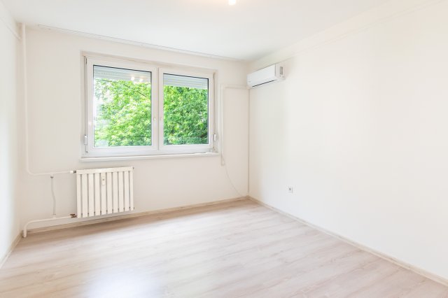 Kiadó panellakás, albérlet, Miskolcon 135 E Ft / hó, 2 szobás