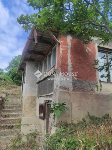 Eladó telek, Pécsett 9.5 M Ft / költözzbe.hu