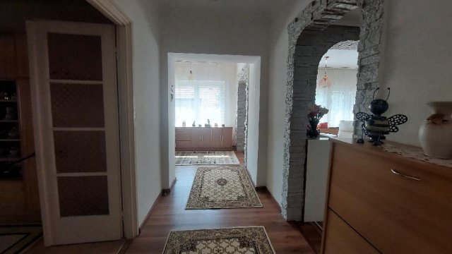 Eladó családi ház, Gödöllőn 99 M Ft, 2 szobás