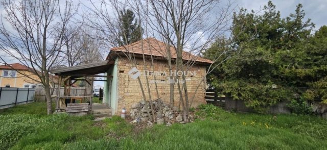 Eladó családi ház, Üllőn 53.9 M Ft, 2 szobás