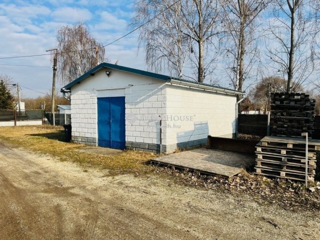 Eladó ipari ingatlan, Tápióbicskén 185 M Ft