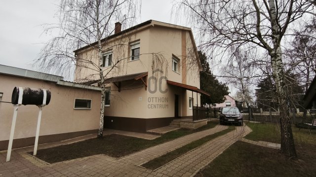 Eladó családi ház, Mikepércsen 219 M Ft, 5 szobás
