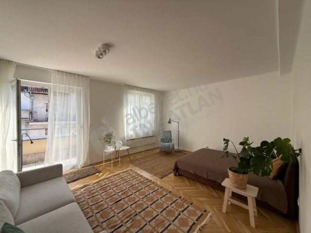Kiadó téglalakás, albérlet, Budapesten, V. kerületben, 1 szobás
