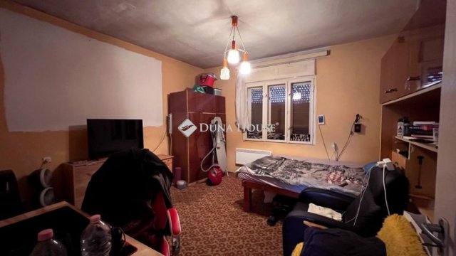 Eladó családi ház, Szentmártonkátán 12.9 M Ft, 1 szobás