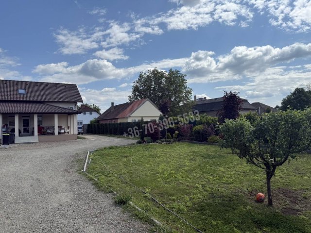 Eladó családi ház, Kartalon 179 M Ft, 5 szobás