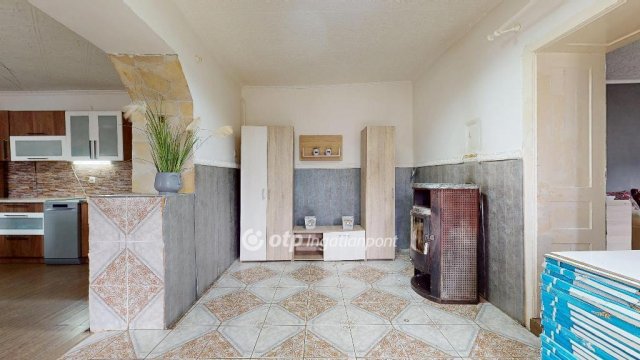 Eladó családi ház, Homrogdon 16 M Ft, 2 szobás