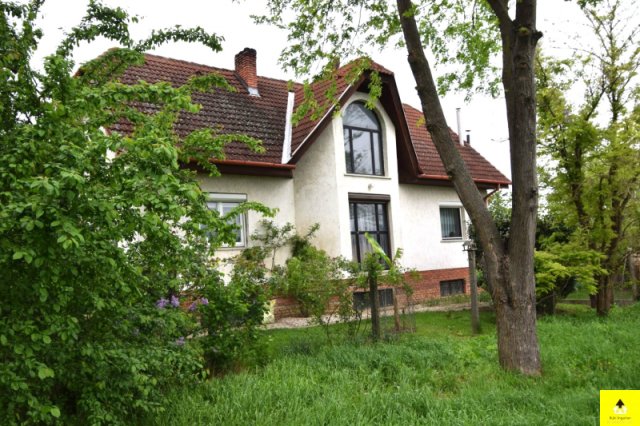Eladó családi ház, Nagycenken 89.9 M Ft, 5 szobás