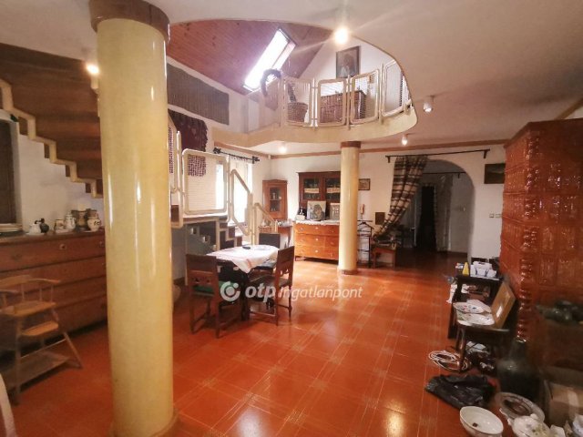 Eladó családi ház, Békéscsabán 69 M Ft, 8 szobás