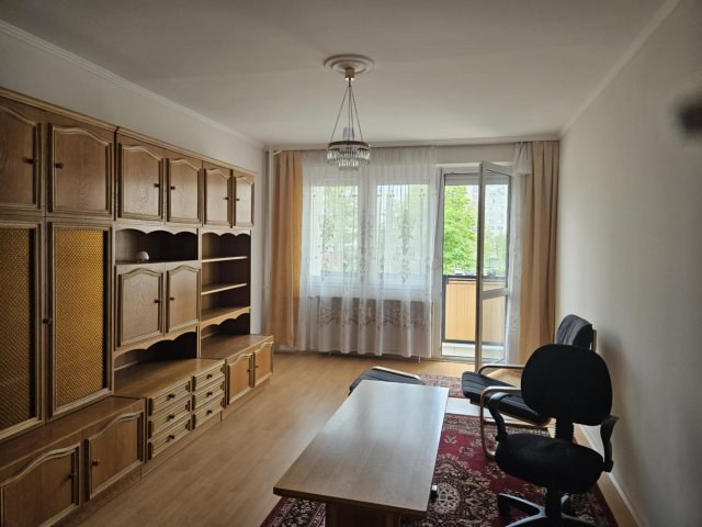 Kiadó panellakás, albérlet, Győrött 160 E Ft / hó, 2 szobás