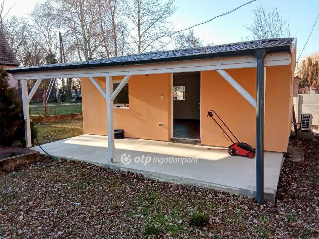 Eladó nyaraló, Ráckevén 25.9 M Ft, 1 szobás