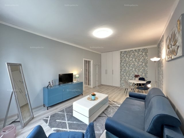 Kiadó téglalakás, albérlet, Kaposváron 160 E Ft / hó