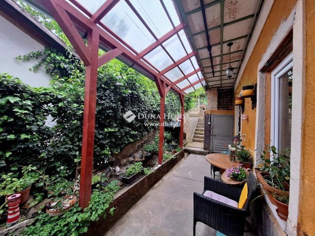 Eladó családi ház, Gödöllőn 65.999 M Ft, 3 szobás