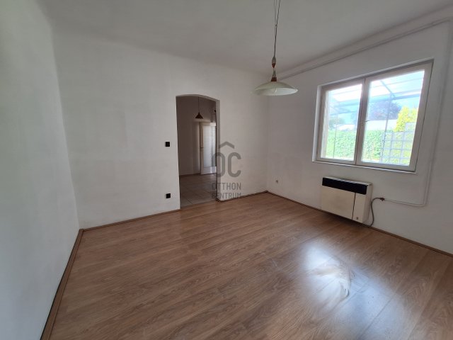 Eladó sorház, Budapesten, XX. kerületben 32 M Ft, 1 szobás