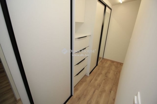 Kiadó családi ház, albérlet, Kecskeméten 1010 E Ft / hó