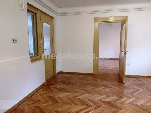 Kiadó téglalakás, albérlet, Budaörsön 220 E Ft / hó, 2 szobás