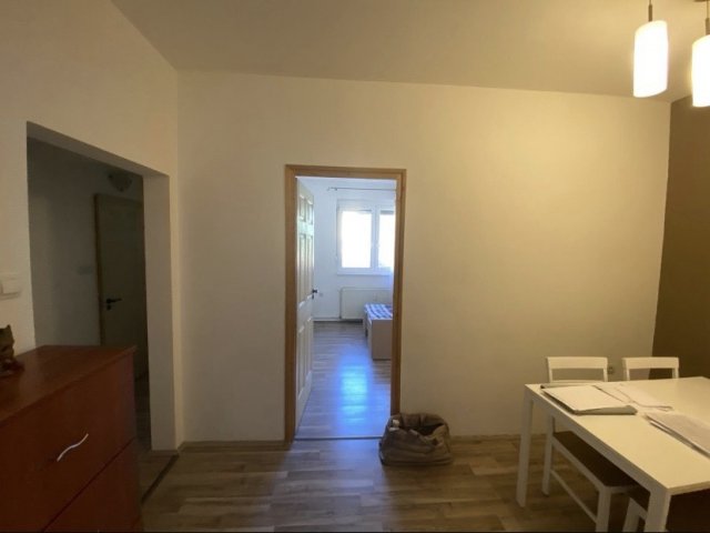 Eladó panellakás, Pécsett 43.5 M Ft, 2 szobás