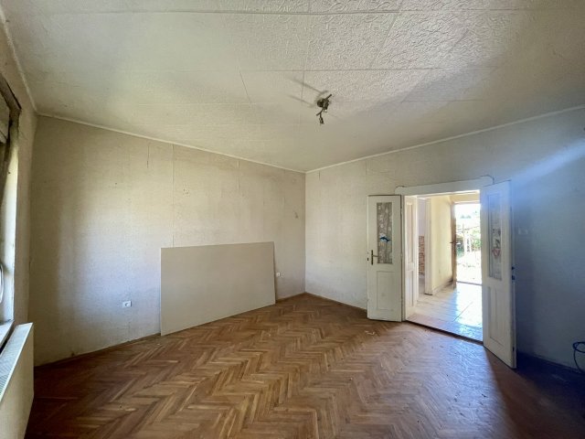Eladó családi ház, Dombóváron 19.6 M Ft, 4 szobás