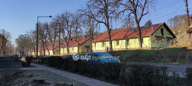 Eladó panellakás, Salgótarjánban 15.2 M Ft, 2 szobás
