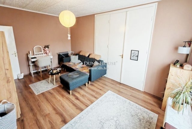 Eladó téglalakás, Nagykanizsán 24.99 M Ft, 2 szobás