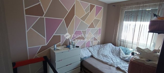 Eladó panellakás, Pécsett 36.9 M Ft, 2 szobás