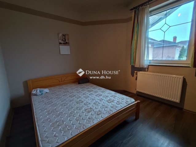 Eladó családi ház, Budapesten, XVII. kerületben 250 M Ft