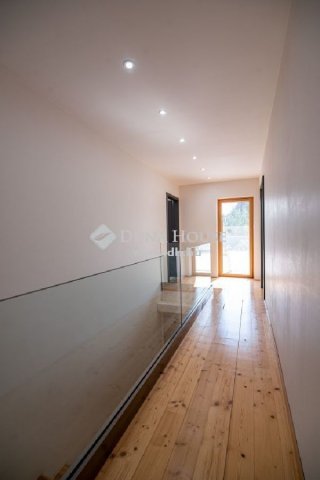 Eladó családi ház, Balatonalmádiban 499 M Ft, 6 szobás