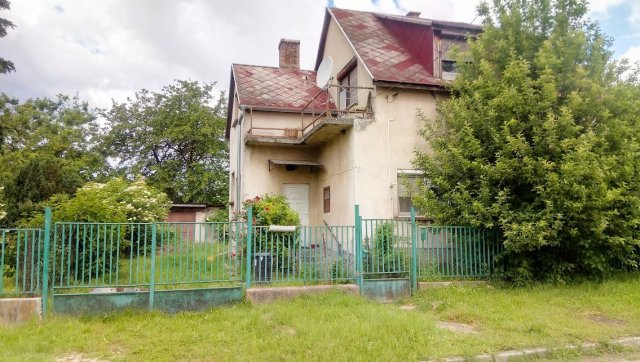 Eladó családi ház, Bajnán 39.9 M Ft, 4 szobás